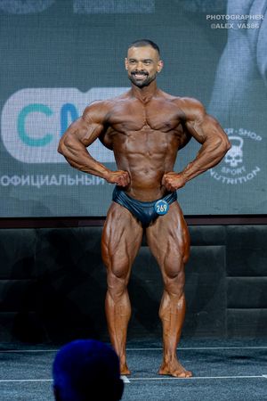 CLASSIC  PHYSIQUE OVERALL